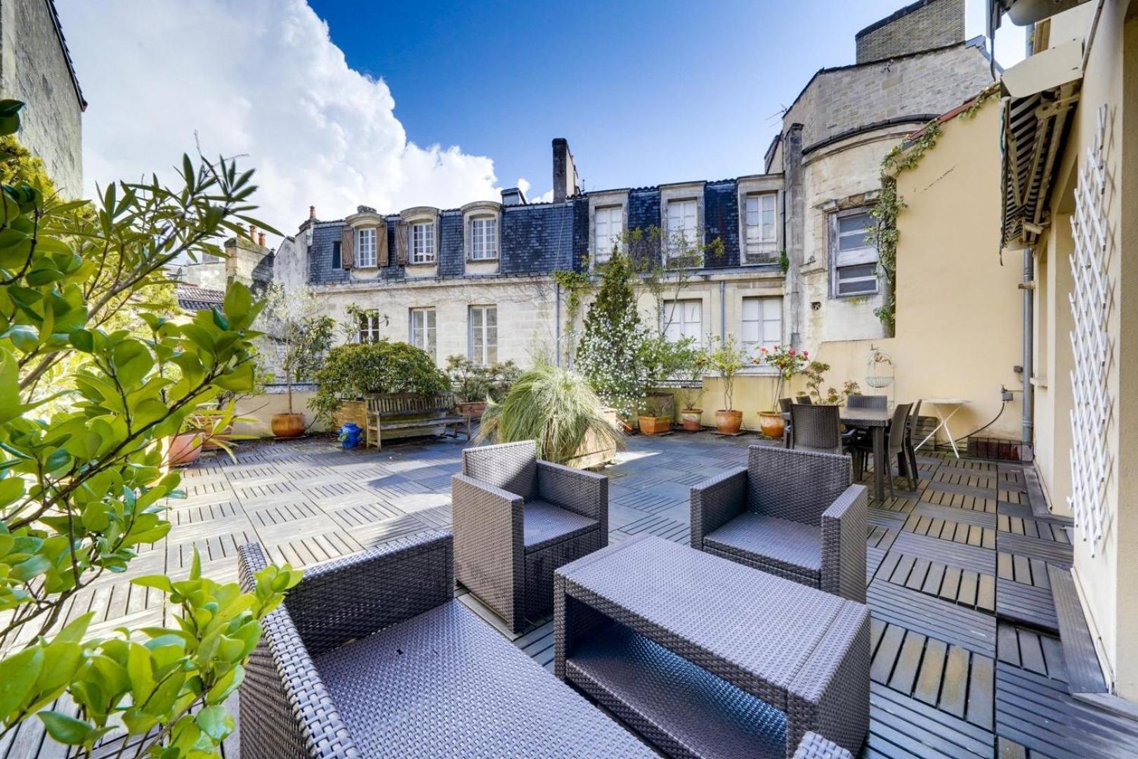 Lovely Apartment With Exceptional Terrace Bordeaux Eksteriør billede