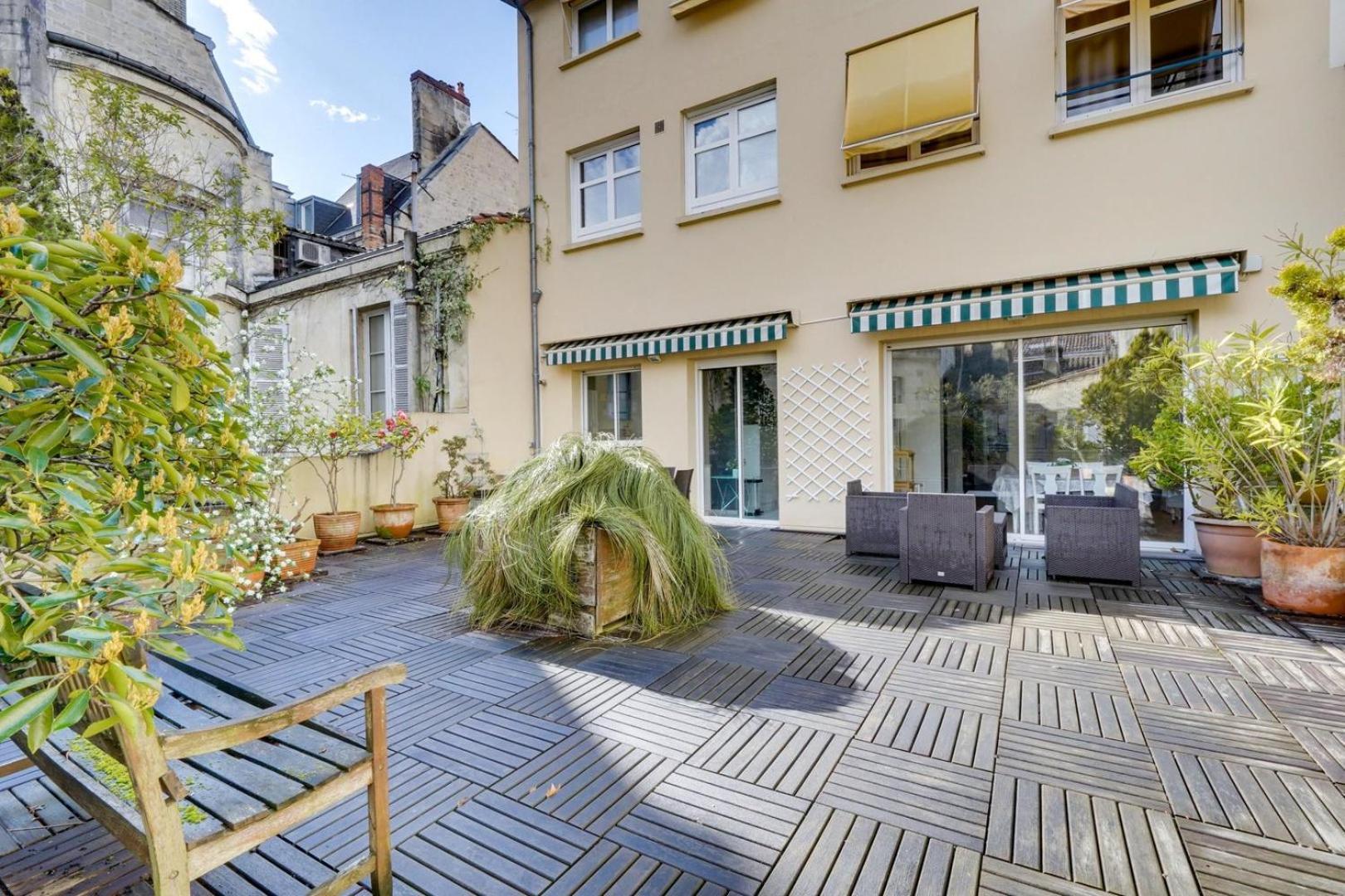 Lovely Apartment With Exceptional Terrace Bordeaux Eksteriør billede