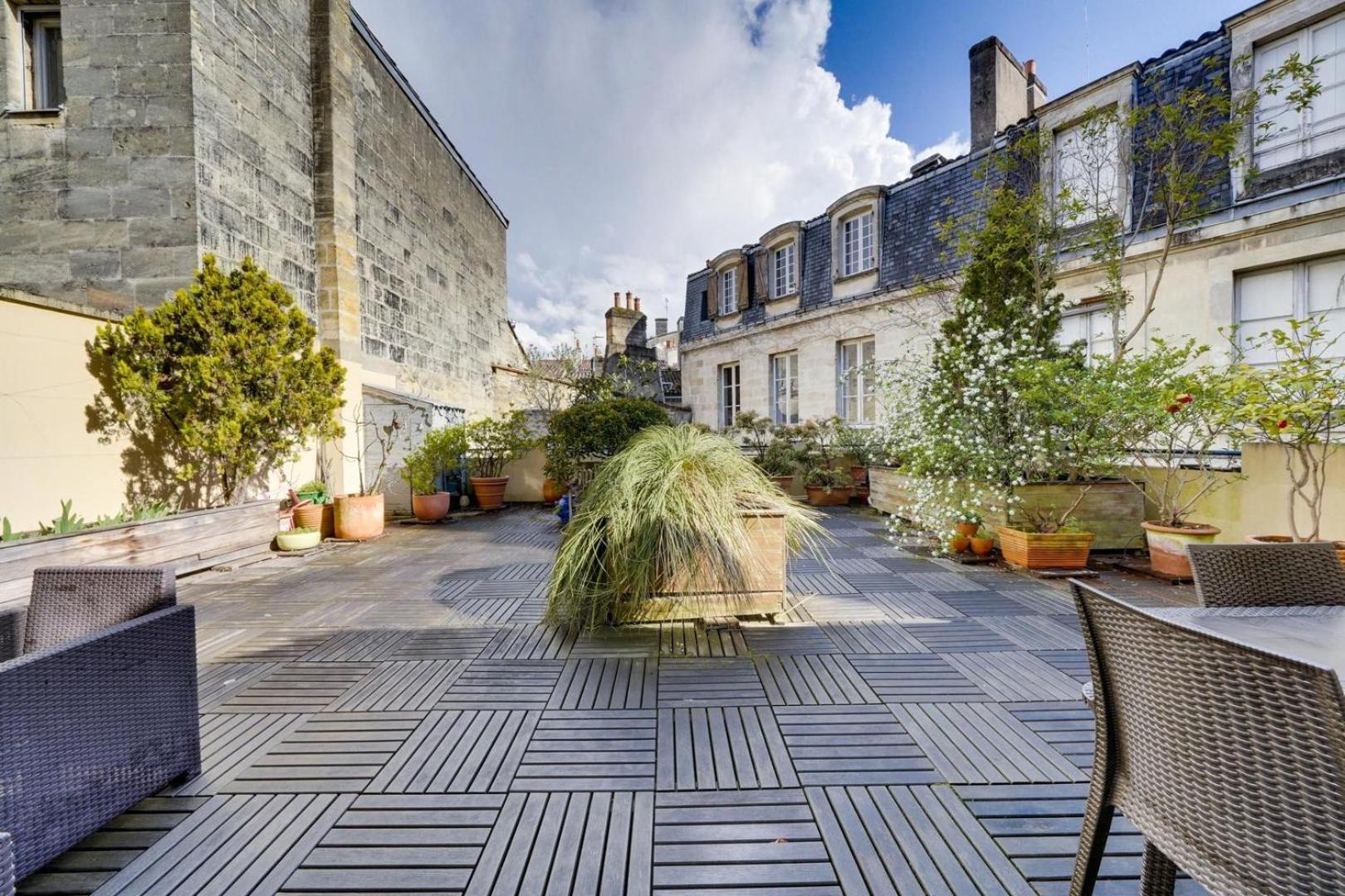 Lovely Apartment With Exceptional Terrace Bordeaux Eksteriør billede